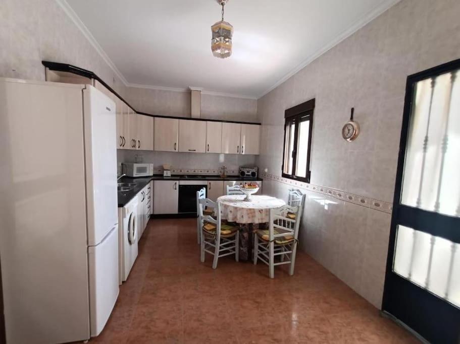 Vivienda Rural Los Iberos M&M, Castellar de Santisteban Kültér fotó